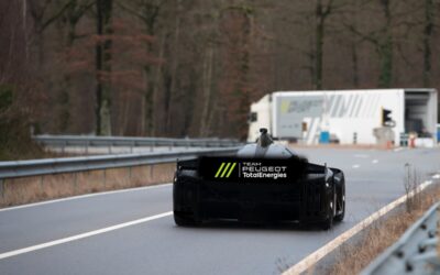 Premiers tours de roues pour la Peugeot 9X8 !