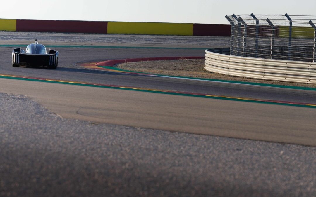 Vidéo : les premières images de la Peugeot 9X8 en action !