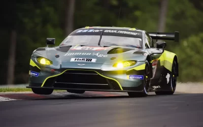 24H du Nürburgring – H+1 : L&rsquo;Aston Martin #90 profite d&rsquo;un arrêt anticipé pour se hisser en tête
