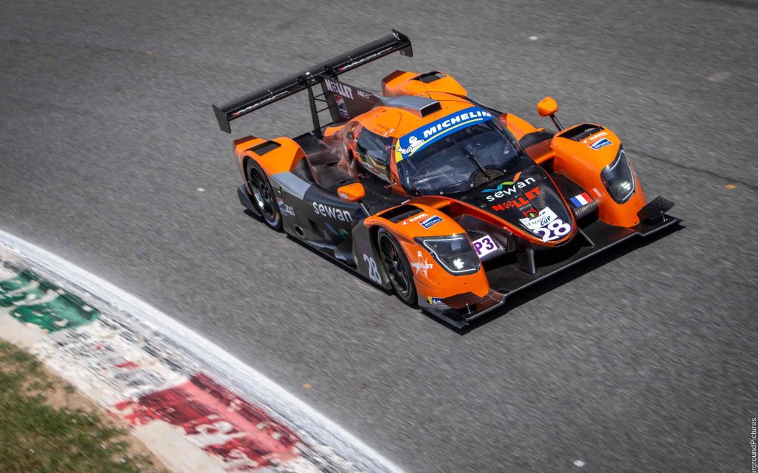 Monza : La Ligier n°28 de MV2S Racing prête pour la course après un changement de coque