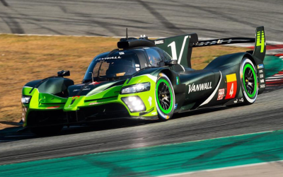 Jacques Villeneuve au volant de l&rsquo;Hypercar de Vanwall en 2023