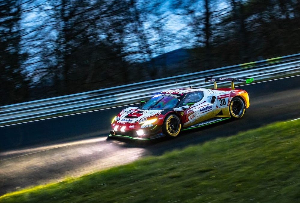 24H du Nürburgring, H+6 : La Ferrari #30 de nouveau en tête à la tombée de la nuit
