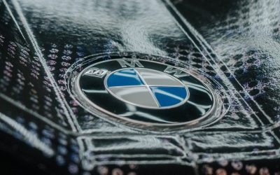 La BMW M Hybrid V8 &lsquo;art car&rsquo; des 24 Heures du Mans présentée le 21 mai à Paris