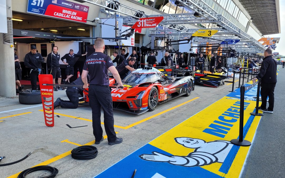 24H du Mans : La voie des stands en pleine effervescence (+ photos)