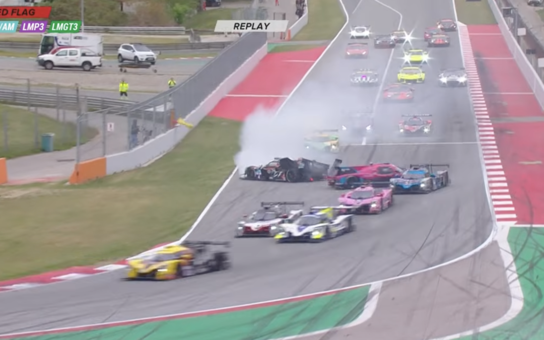 4H de Barcelone :  départ chaotique et déjà un drapeau rouge