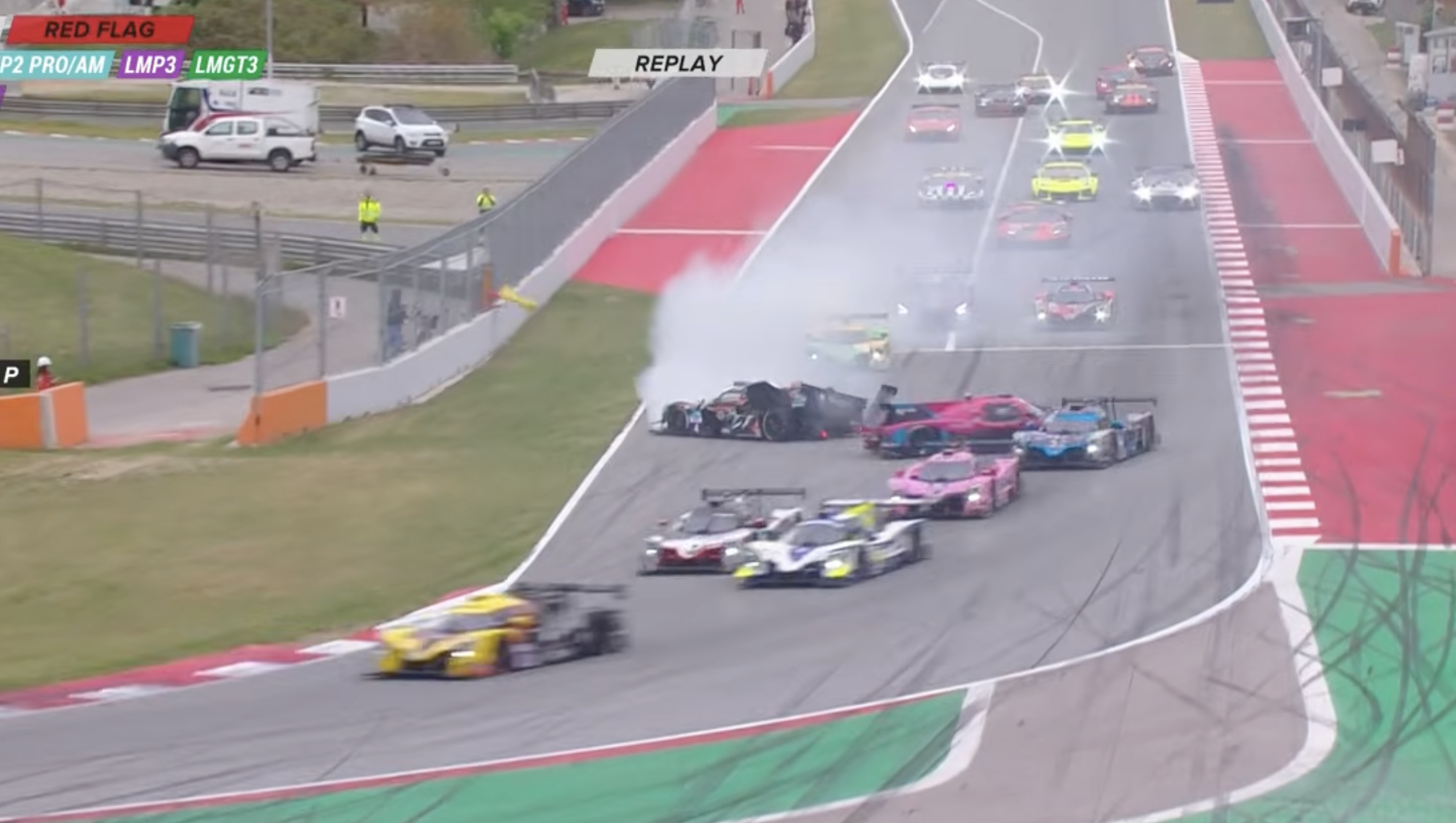 4H de Barcelone : départ chaotique et déjà un drapeau rouge