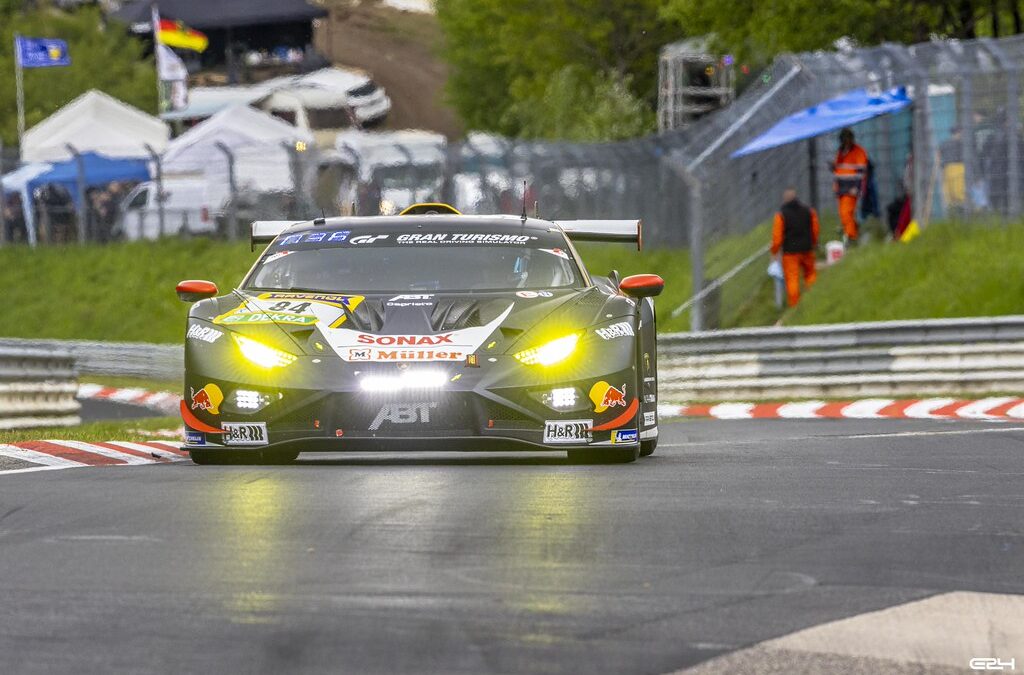 Première ligne Lamborghini / Red Bull Team ABT aux 24 Heures du Nürburgring
