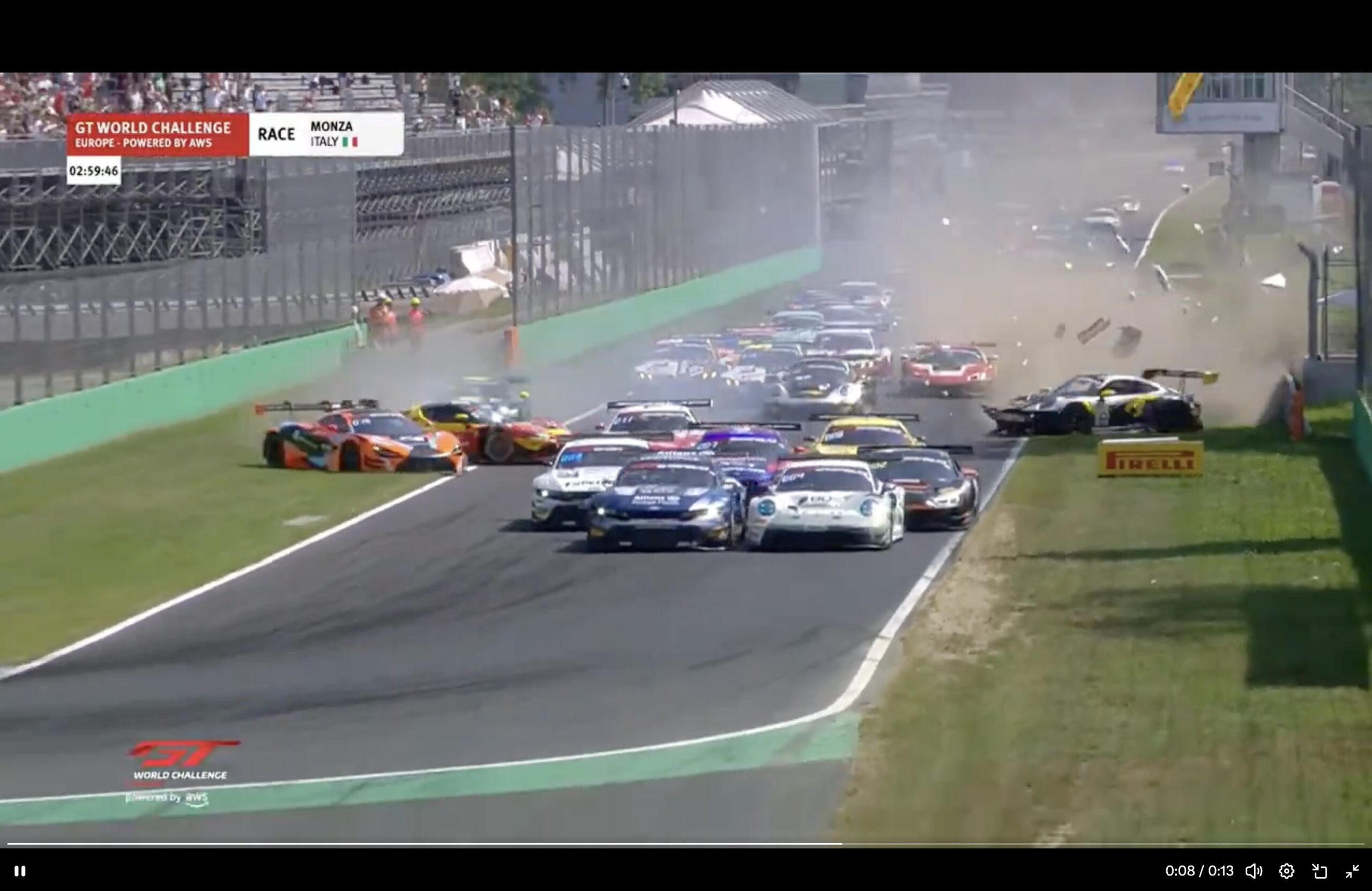 Énorme carambolage (encore) au départ des 3 Heures de Monza Énorme carambolage (encore) au départ des 3 Heures de Monza