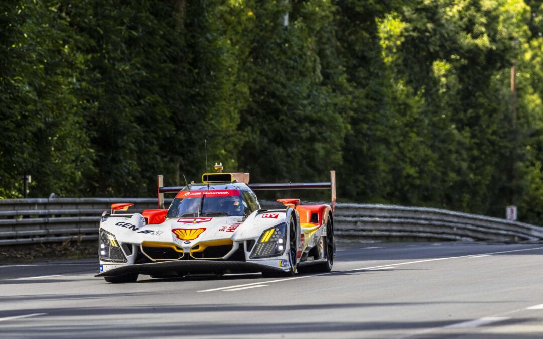 24H du Mans H+18 : BMW reprend l’avantage, Toyota perd gros dans les stands