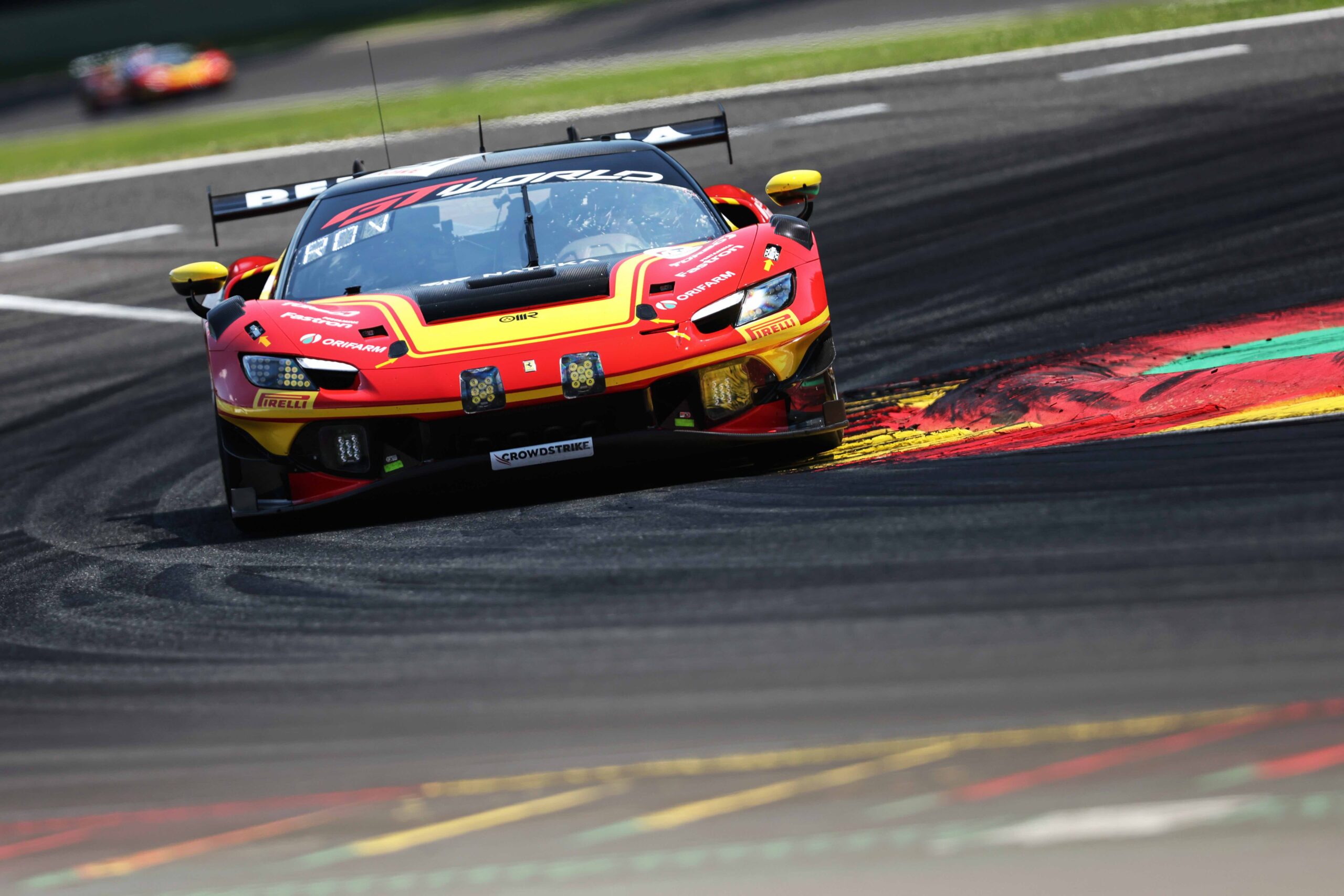 24H de Spa, H+4 : Ferrari résiste malgré une pénalité 24H de Spa, H+4 : Ferrari résiste malgré une pénalité