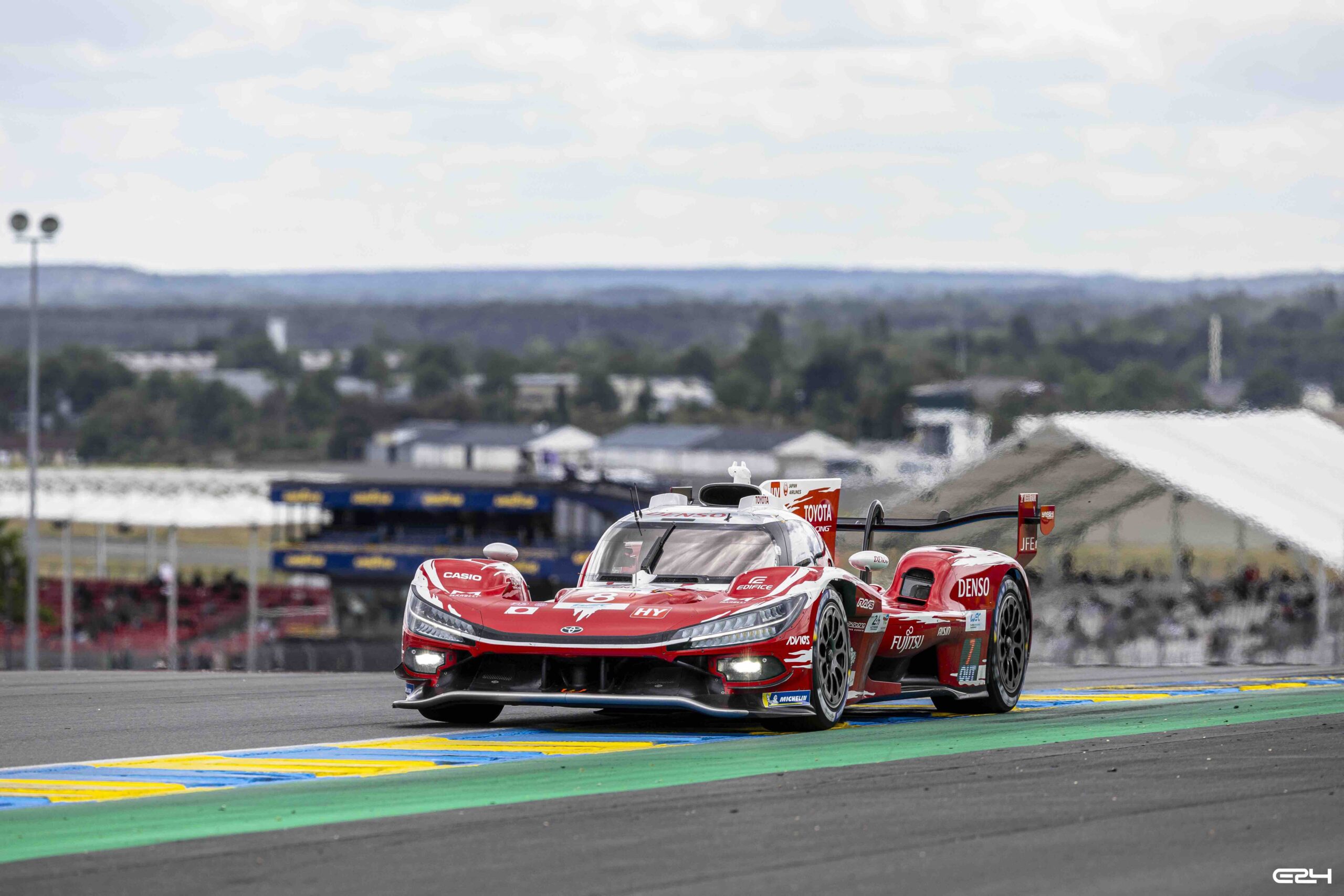 24H du Mans, H+2 : Une stratégie décalée pour Toyota, BMW sur des relais de 13 tours