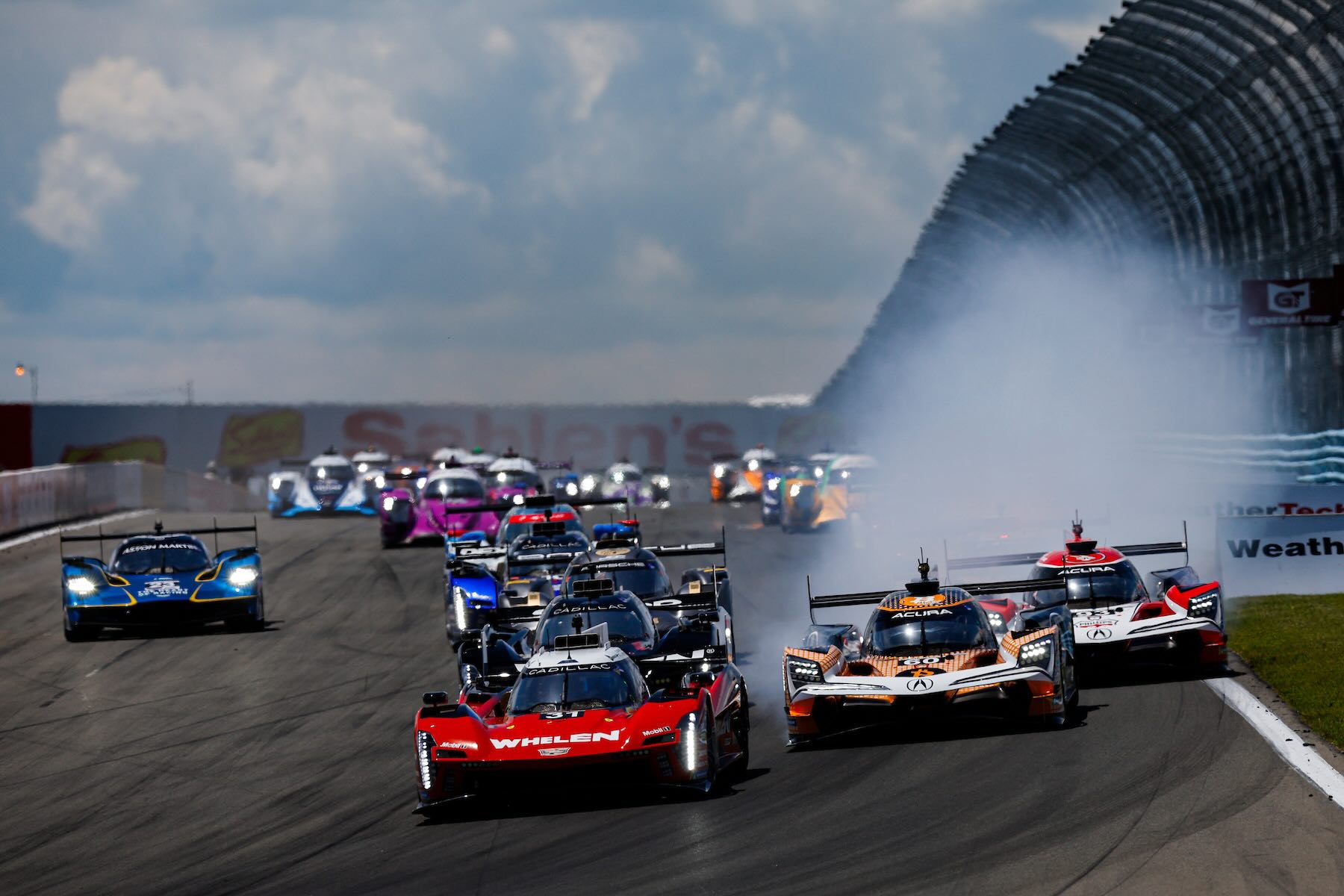 Watkins Glen : Cadillac Whelen s’impose dans une course de tous les dangers Watkins Glen : Cadillac Whelen s'impose dans une course de tous les dangers