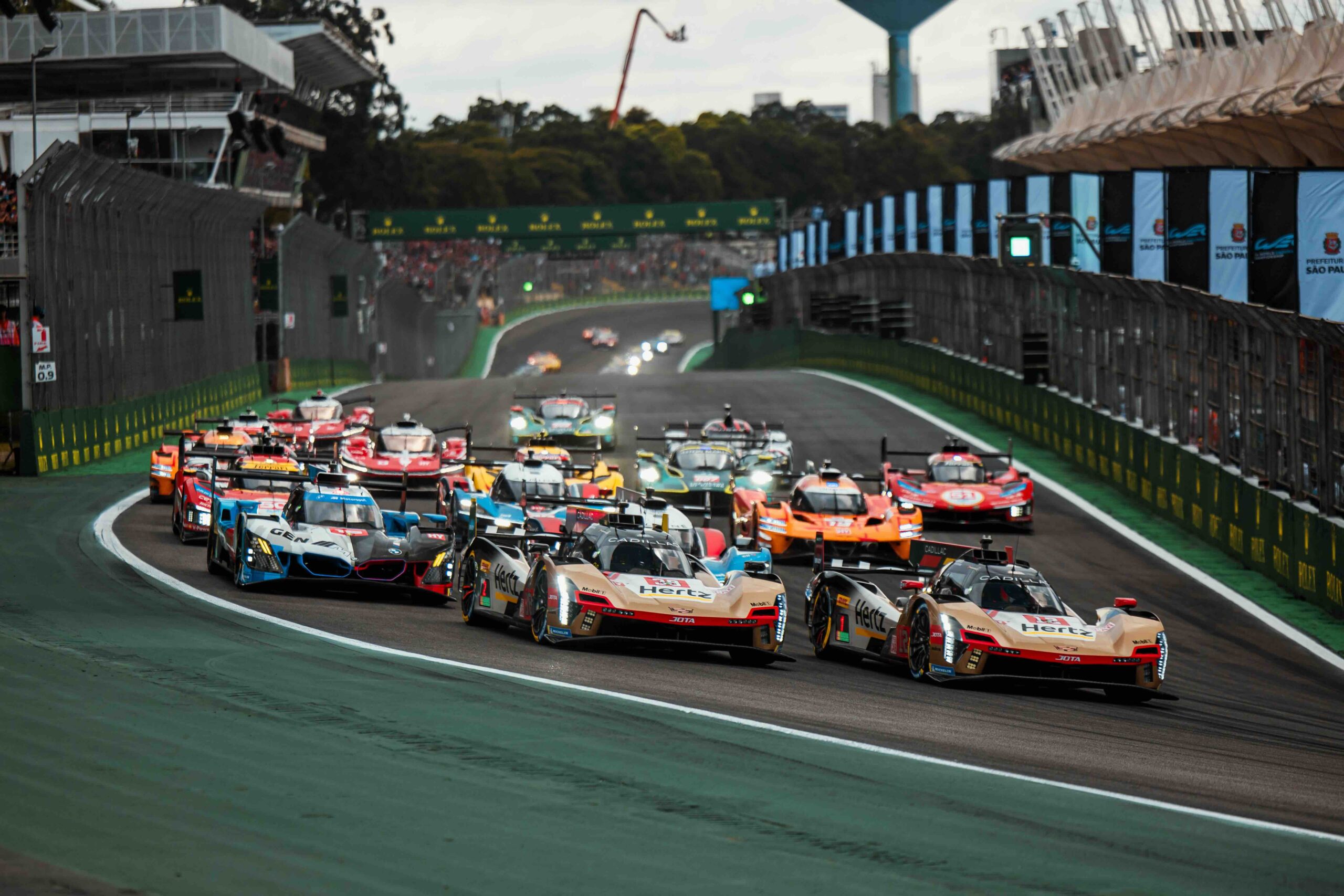 6H de São Paulo, H+1 : Cadillac mène les débats, BMW en embuscade 6H de São Paulo, H+1 : Cadillac mène les débats, BMW en embuscade