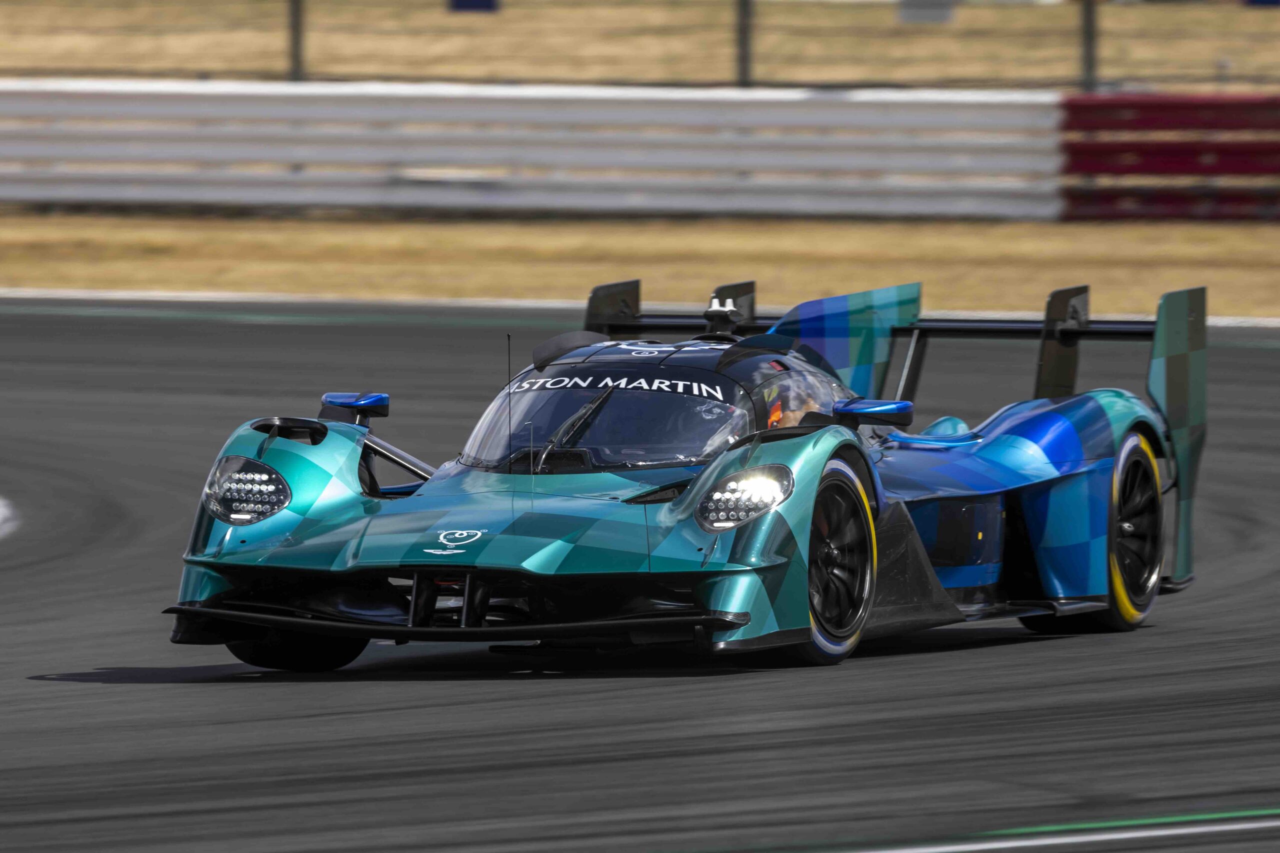 Aston Martin THOR évalue un large éventail d’évolutions sur la Valkyrie LMH Aston Martin THOR évalue un large éventail d'évolutions sur la Valkyrie LMH
