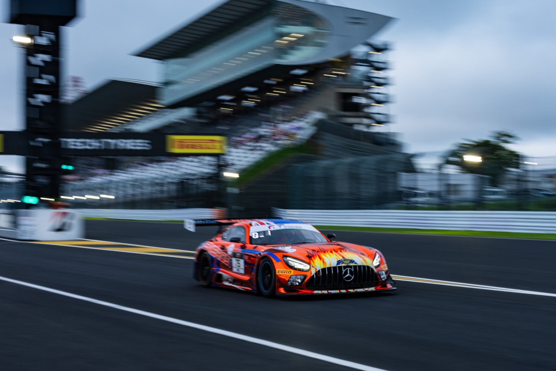 75 Mercedes-AMG GT3 EVO, 75 Express: Mikaël Grenier, Kenny Habul, Philip Ellis