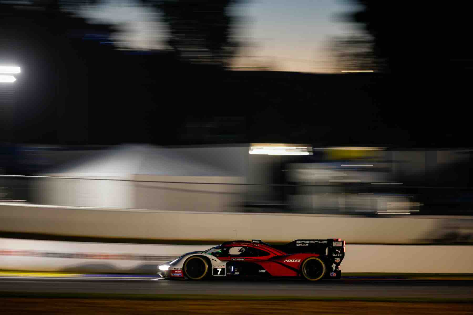 Petit Le Mans, EL3 : Accrochages à répétition lors des ultimes essais nocturnes